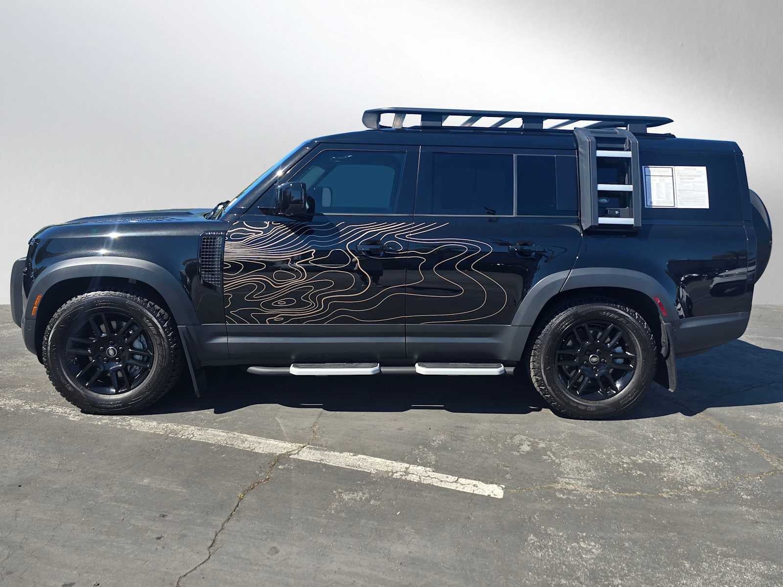 2023 Land Rover Defender SE 130 AWD