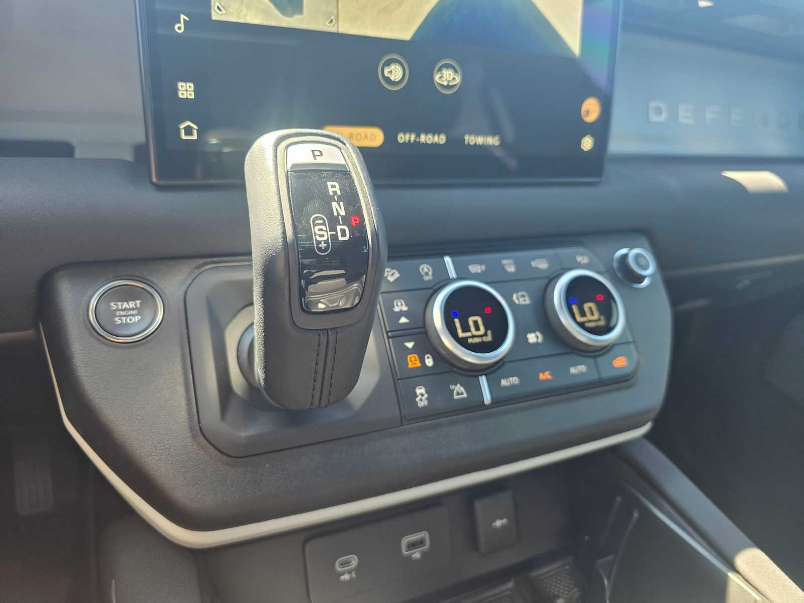2023 Land Rover Defender SE 130 AWD