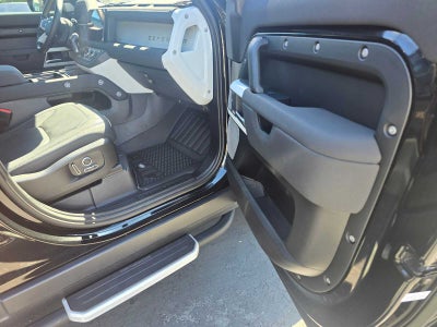 2023 Land Rover Defender SE 130 AWD