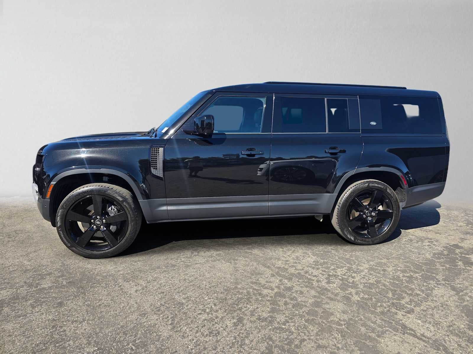 2023 Land Rover Defender SE 130 AWD