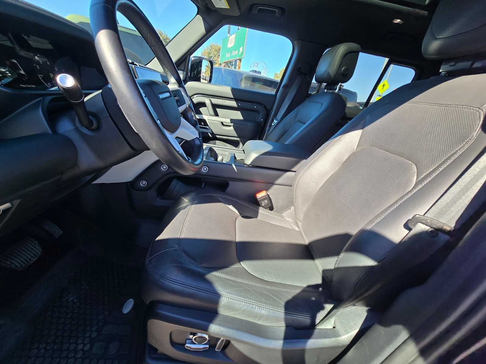 2023 Land Rover Defender SE 130 AWD