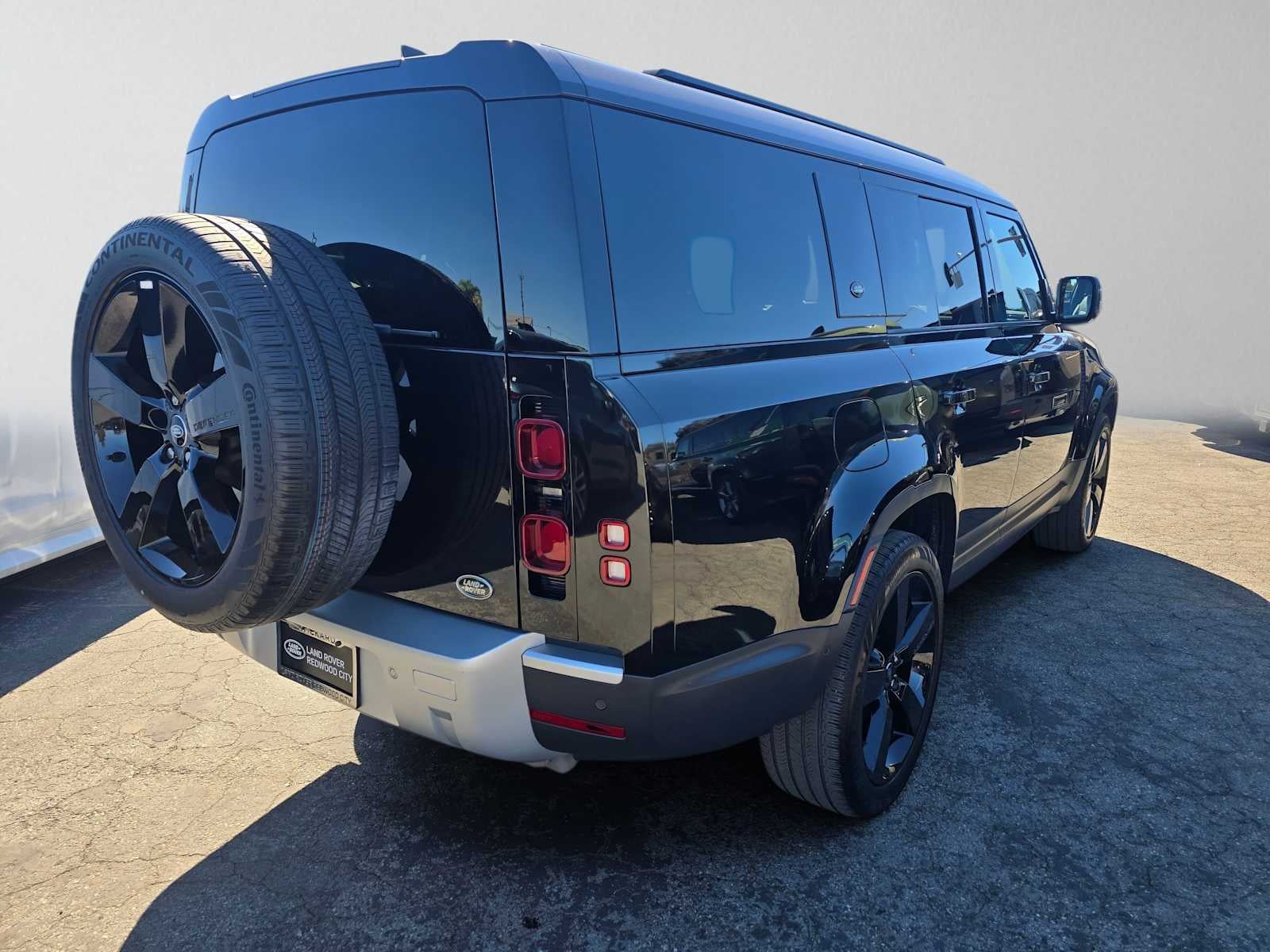 2023 Land Rover Defender SE 130 AWD