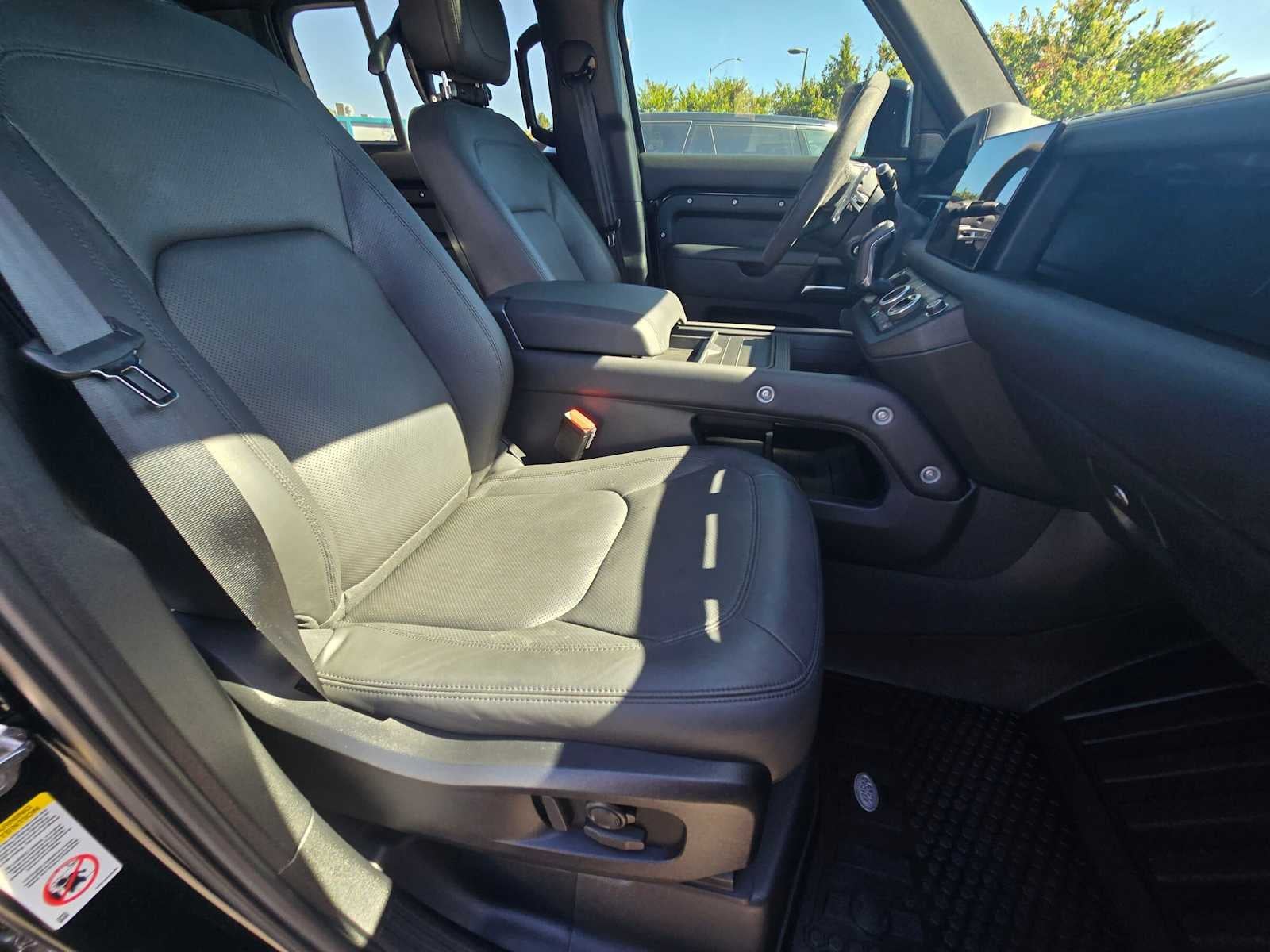 2023 Land Rover Defender V8 110 AWD