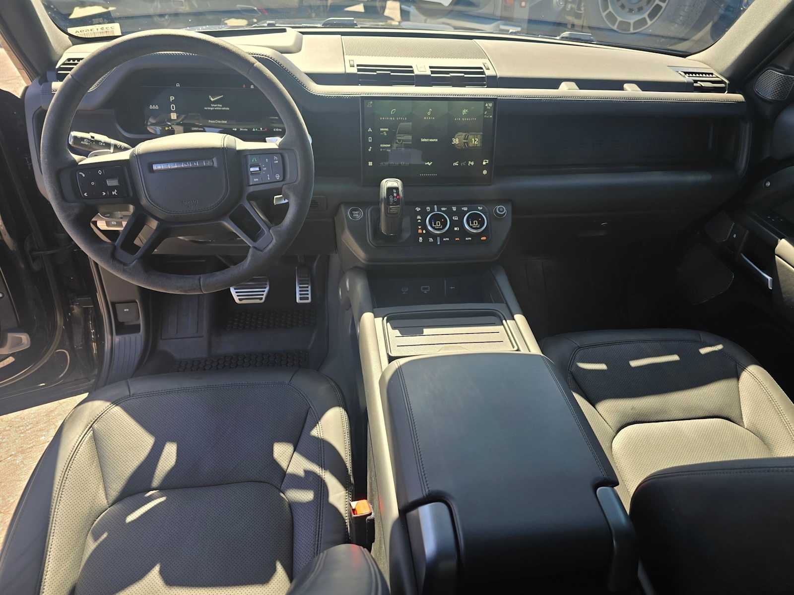 2023 Land Rover Defender V8 110 AWD