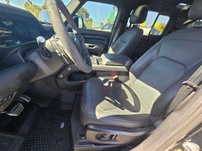 2023 Land Rover Defender V8 110 AWD