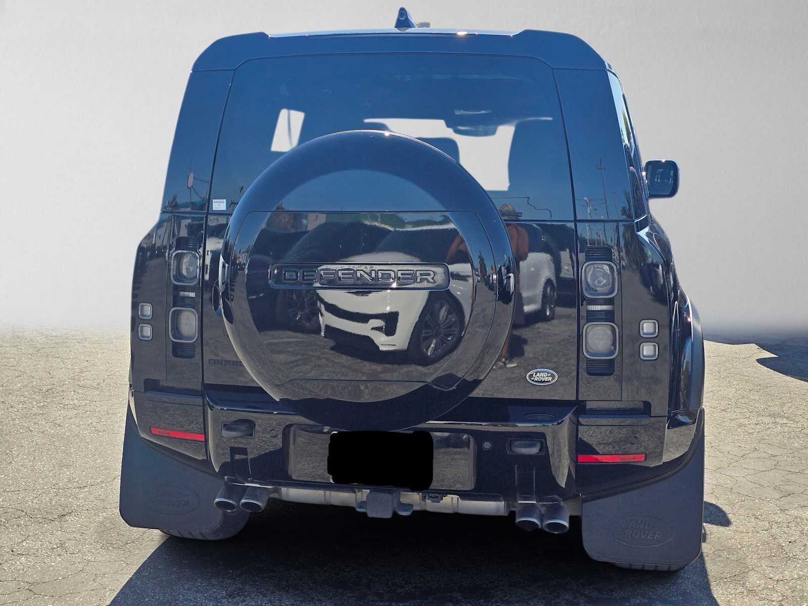 2023 Land Rover Defender V8 110 AWD