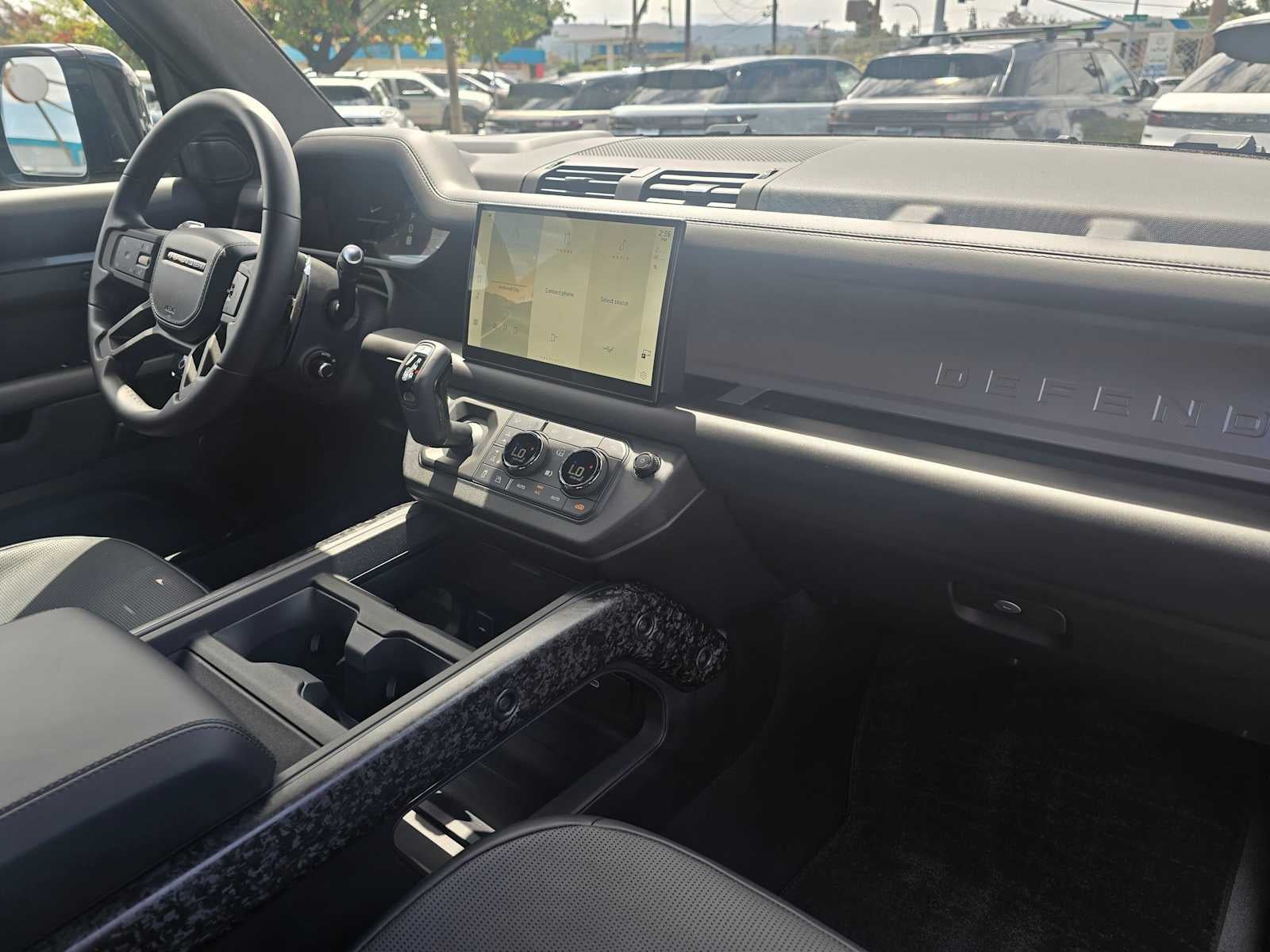2025 Land Rover Defender OCTA Edition One 110 P635