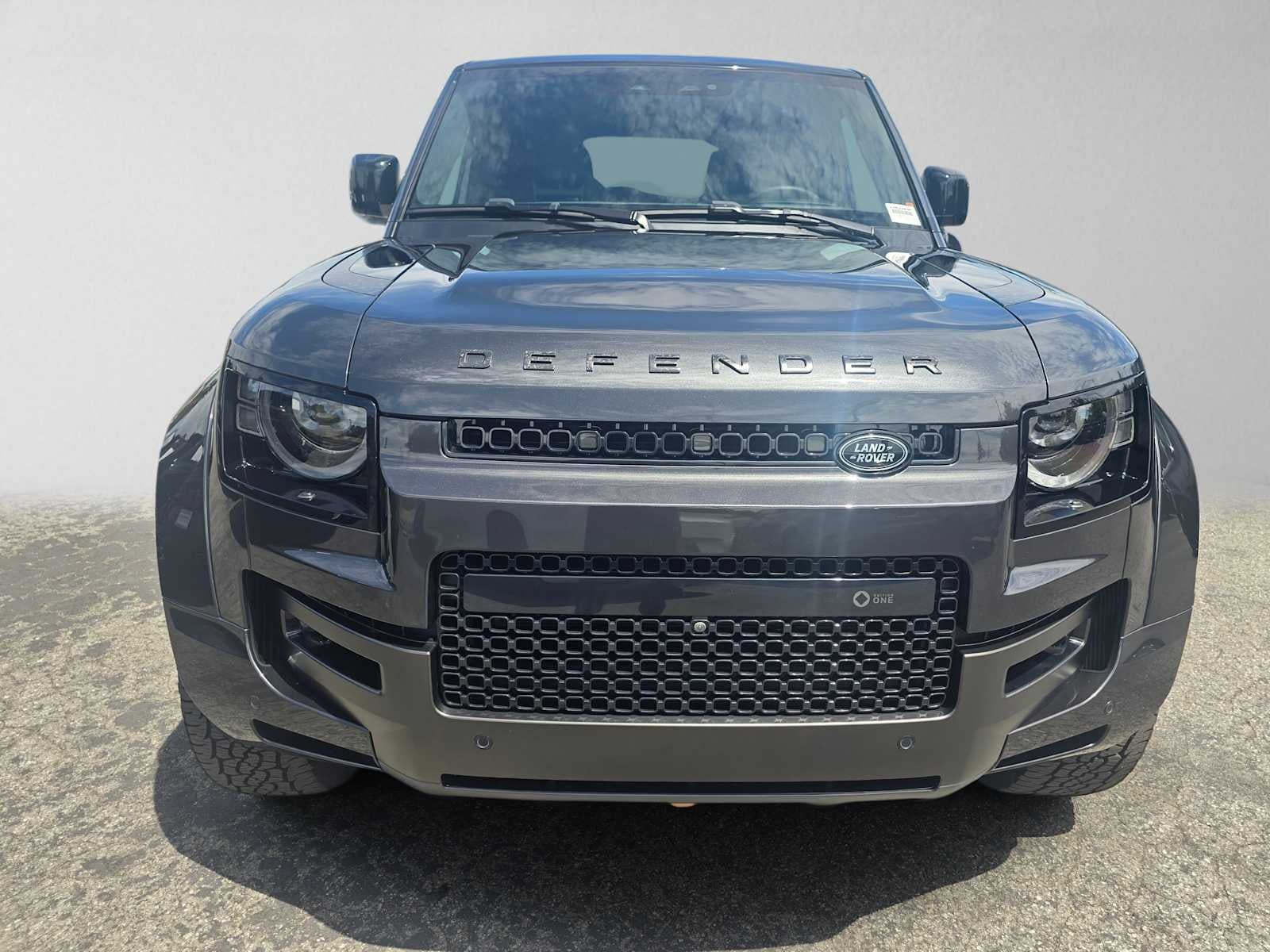 2025 Land Rover Defender OCTA Edition One 110 P635