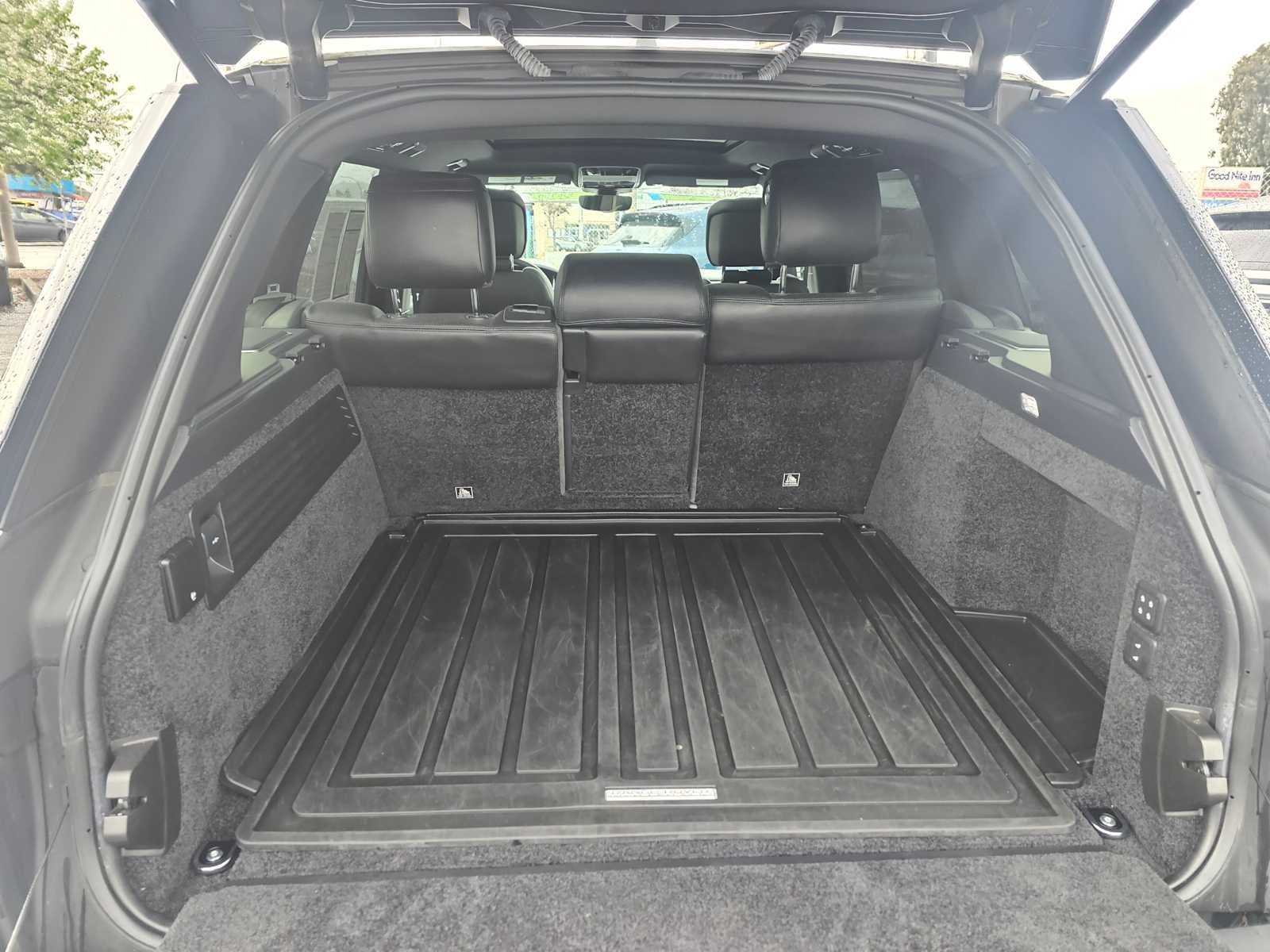 2020 Land Rover Range Rover LWB