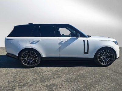 2023 Land Rover Range Rover SE