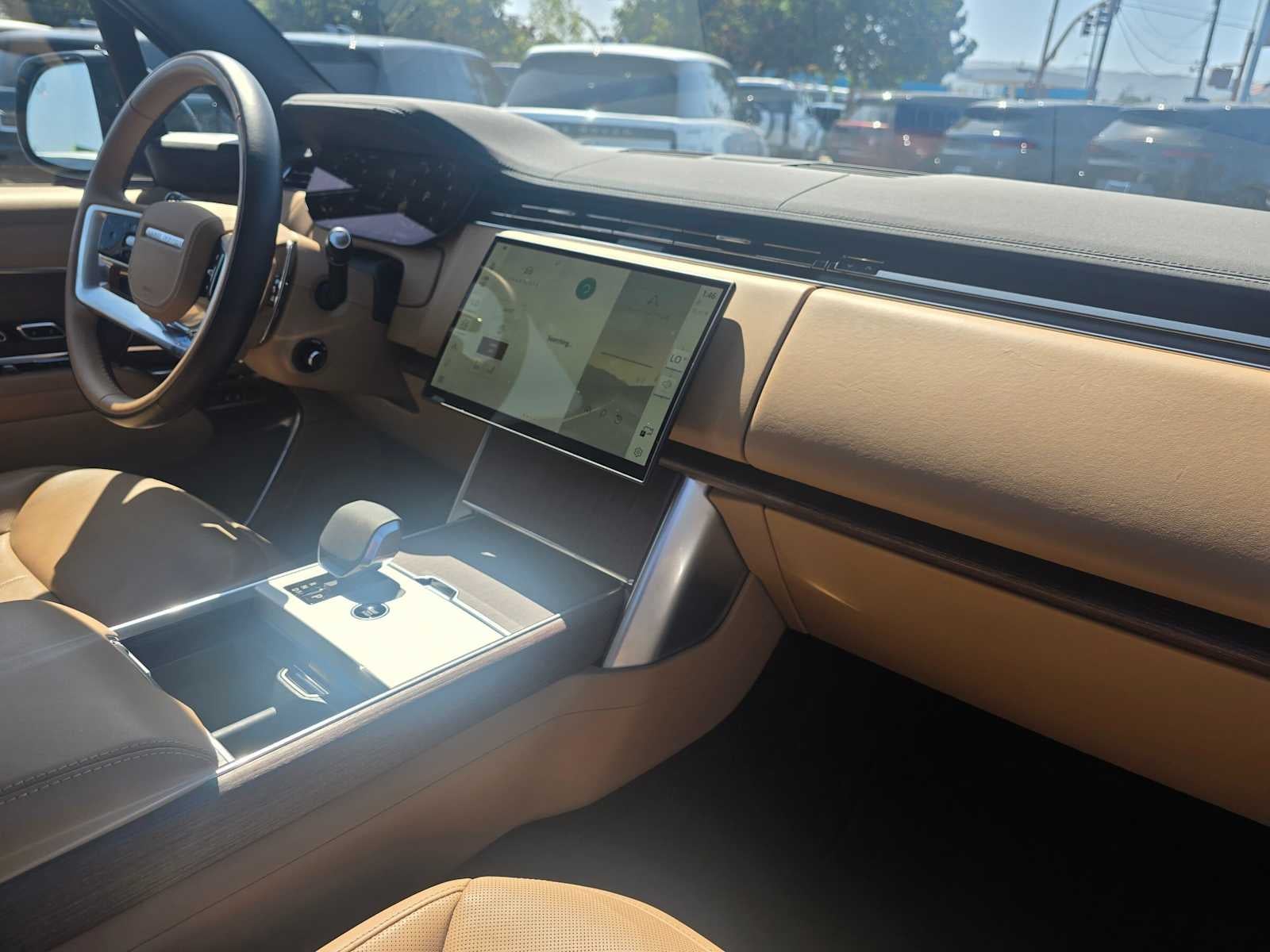 2025 Land Rover Range Rover SE