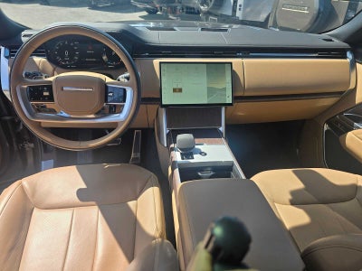 2025 Land Rover Range Rover SE