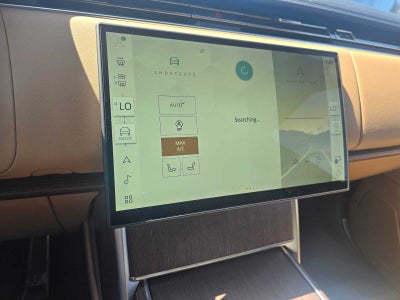 2025 Land Rover Range Rover SE