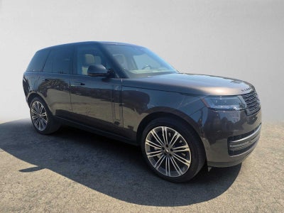 2025 Land Rover Range Rover SE
