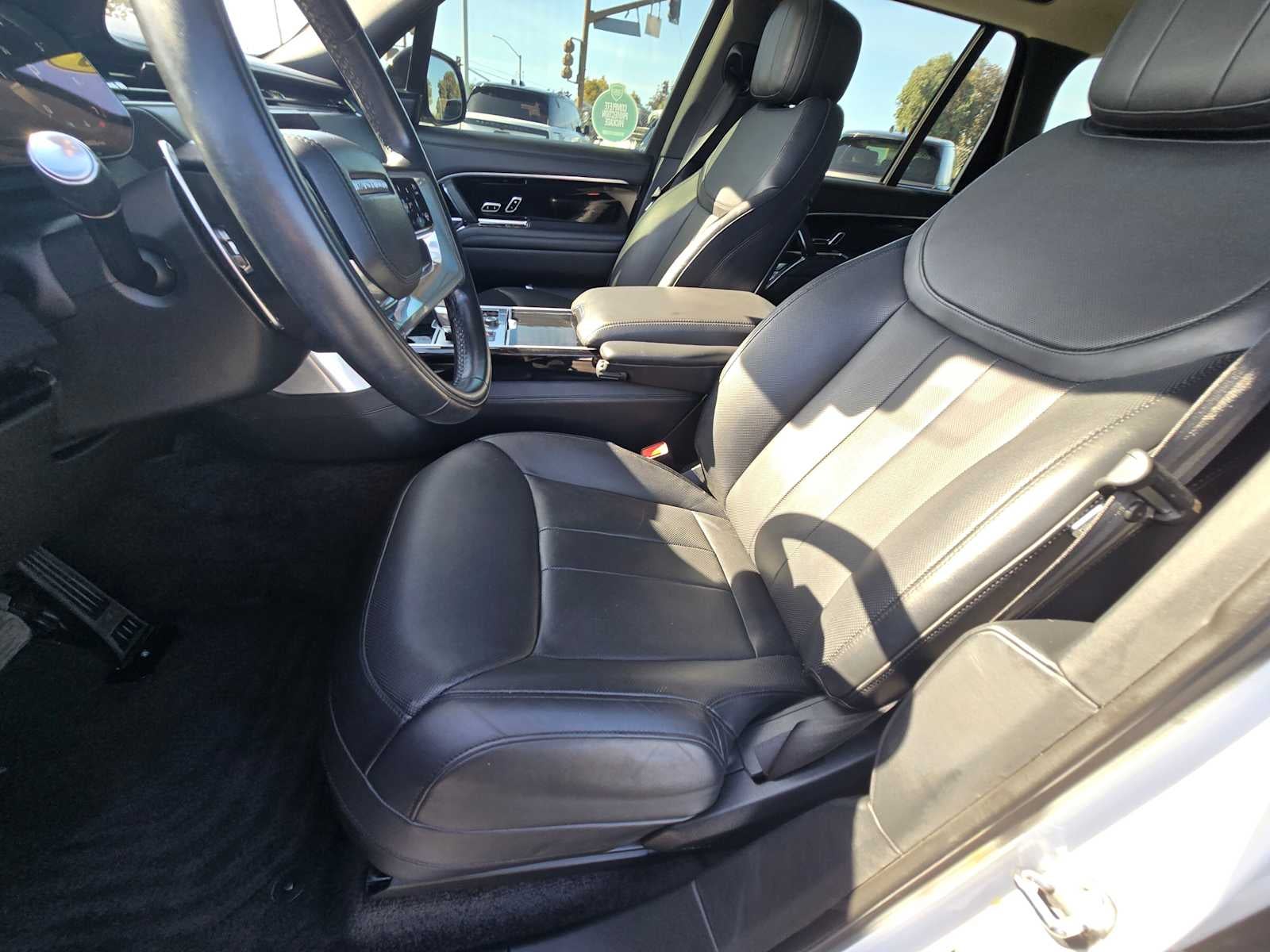 2022 Land Rover Range Rover SE