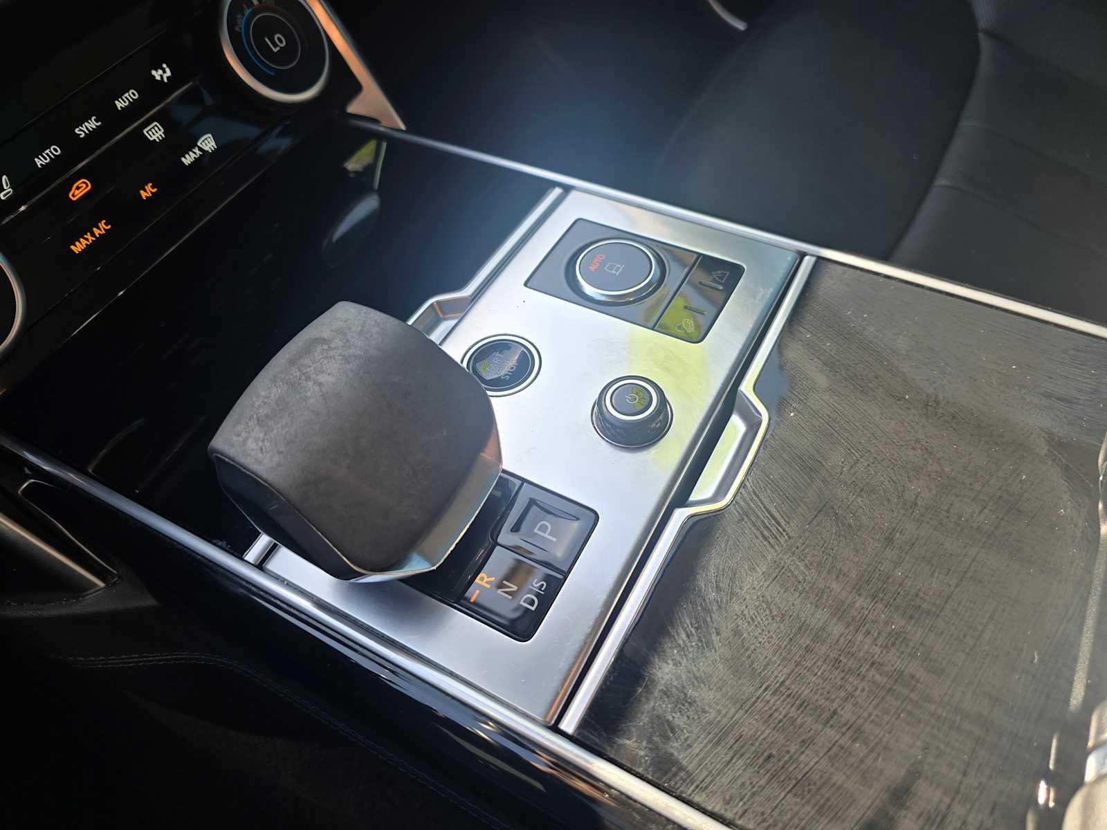 2022 Land Rover Range Rover SE