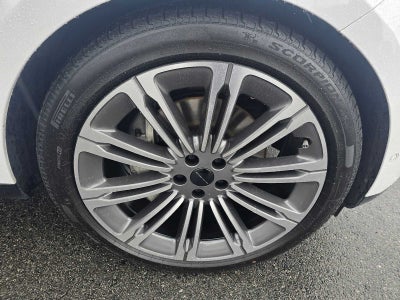 2022 Land Rover Range Rover SE