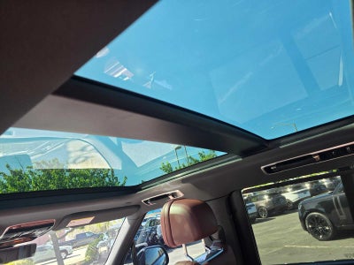 2023 Land Rover Range Rover SE