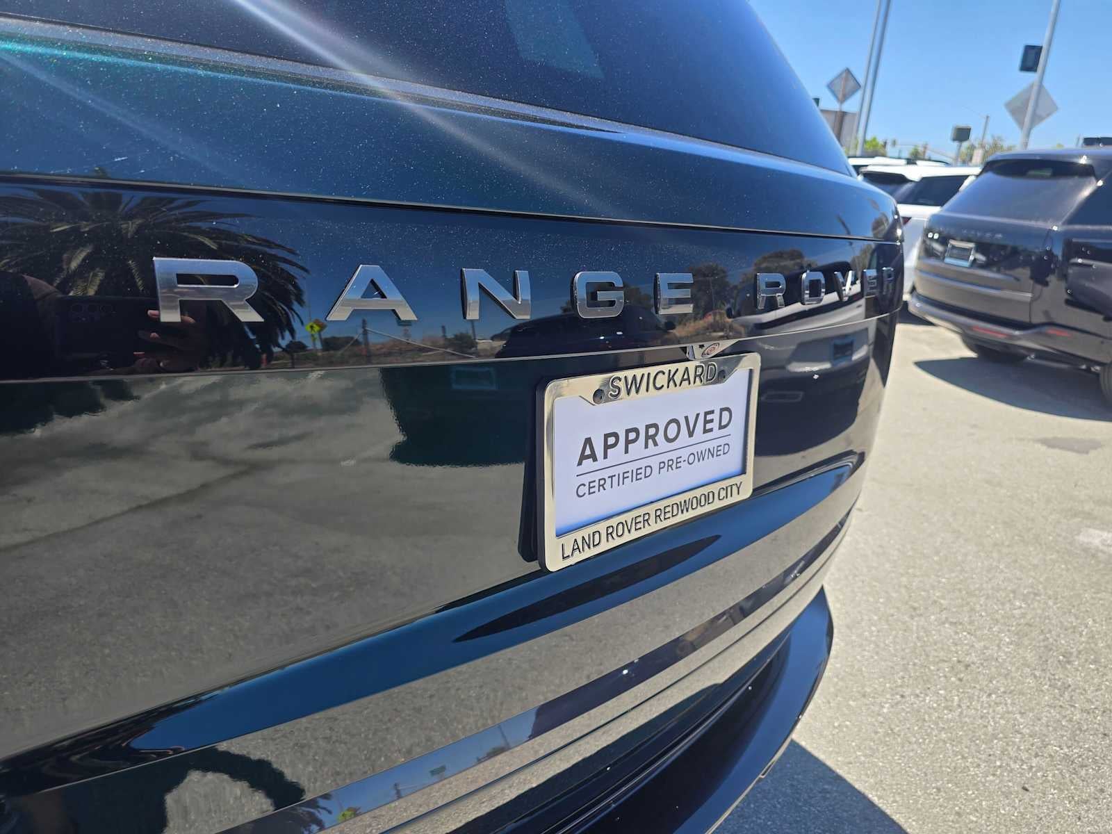 2025 Land Rover Range Rover SE