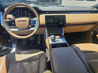 2025 Land Rover Range Rover SE