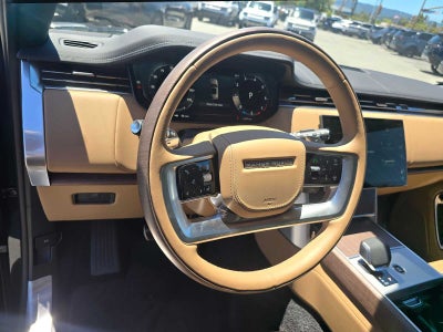 2025 Land Rover Range Rover SE
