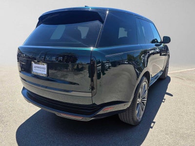 2025 Land Rover Range Rover SE