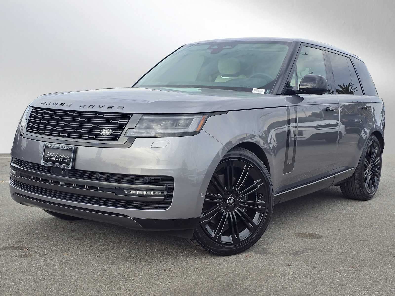 2024 Land Rover Range Rover SE
