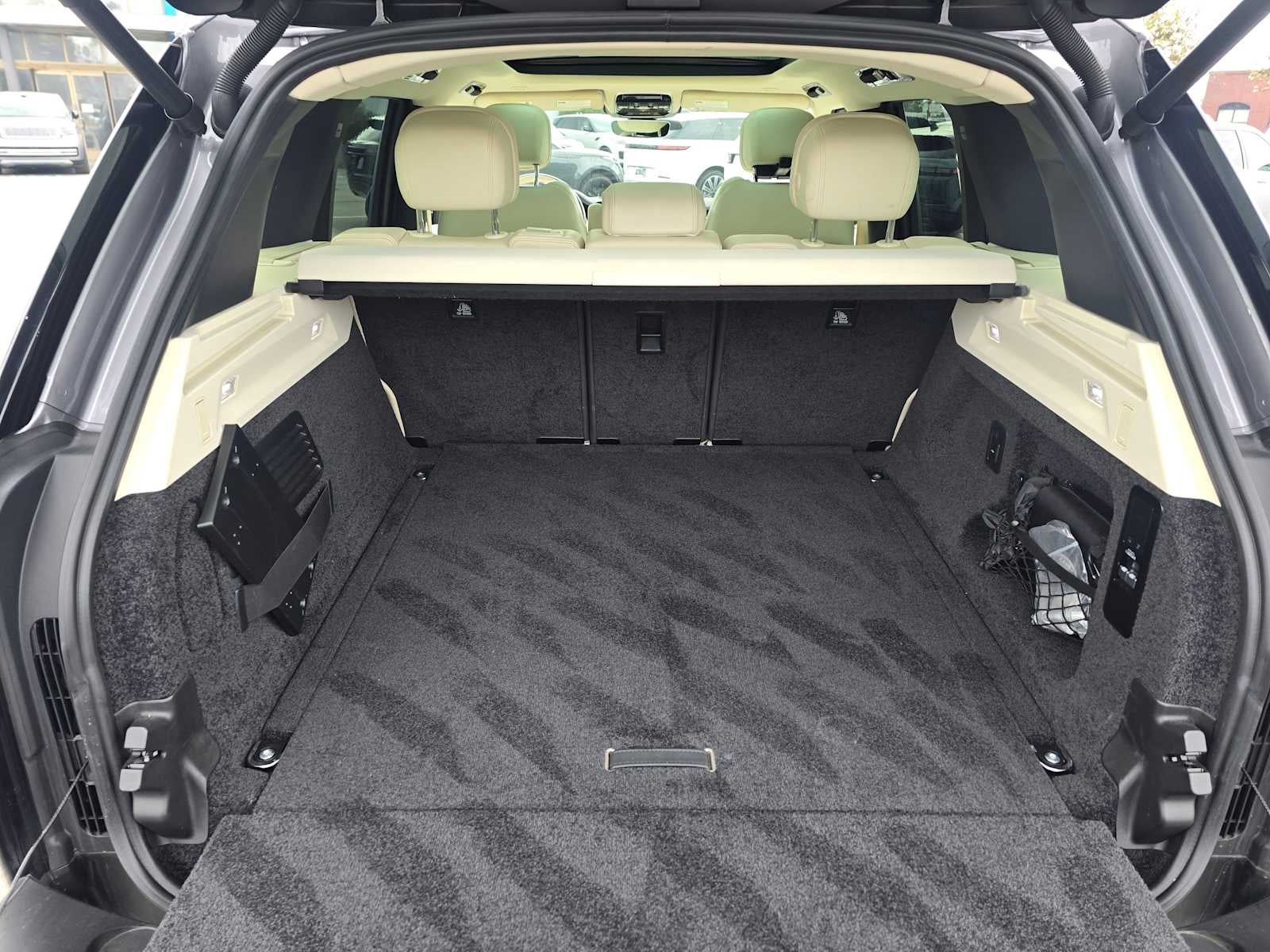 2024 Land Rover Range Rover SE