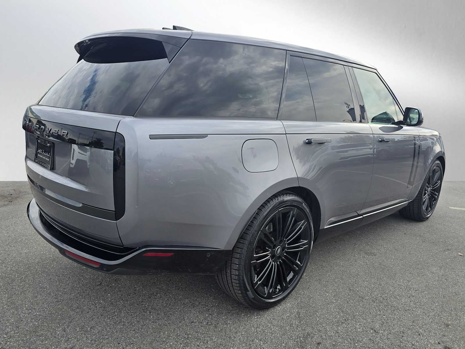 2024 Land Rover Range Rover SE