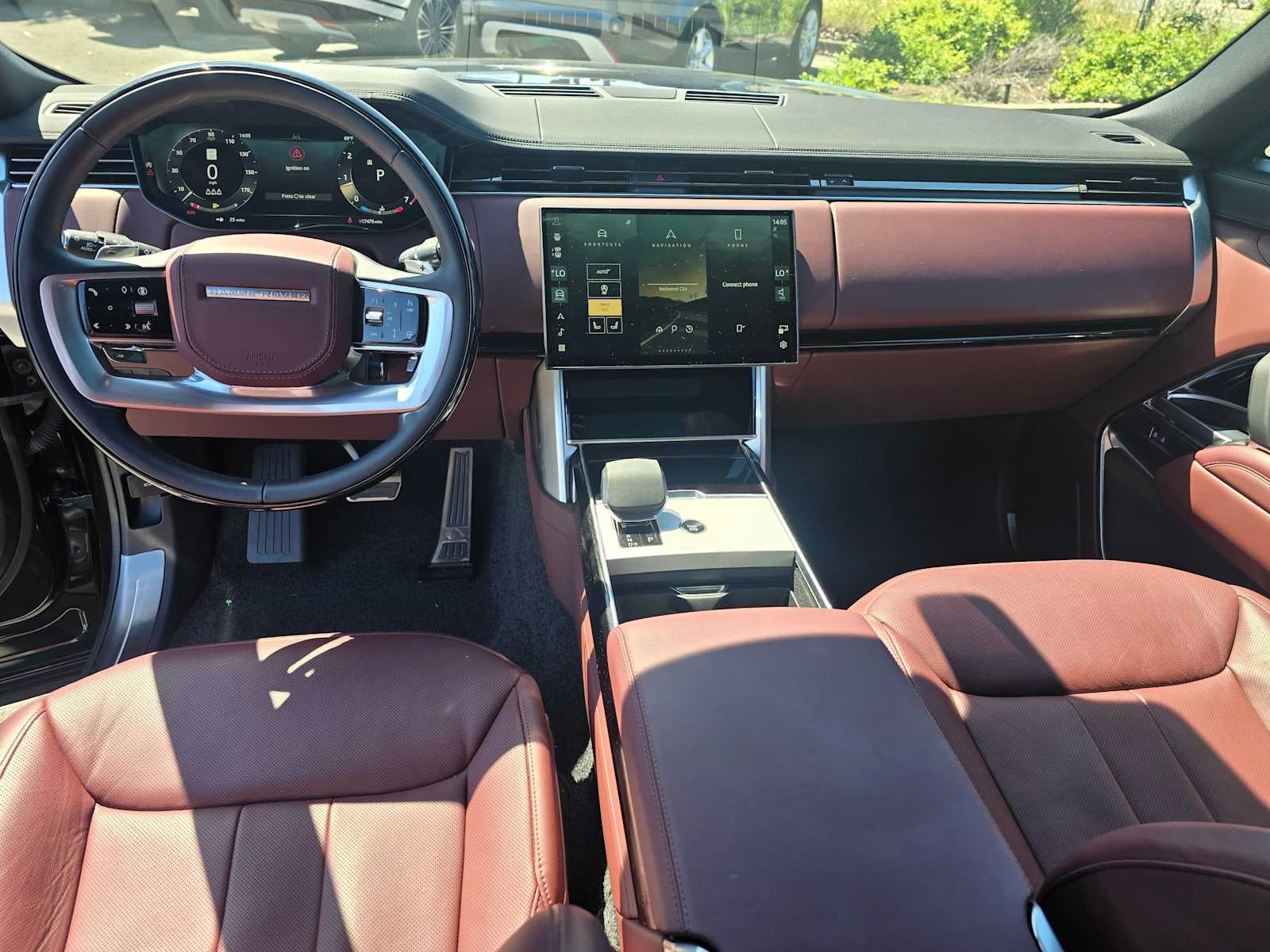 2025 Land Rover Range Rover SE