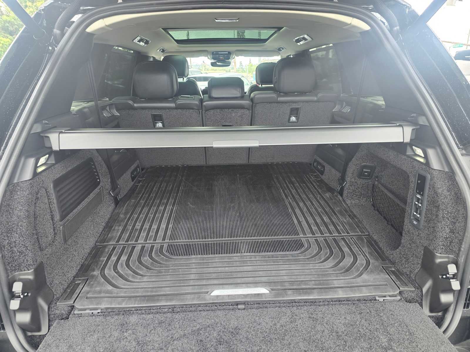 2026 Land Rover Range Rover SE