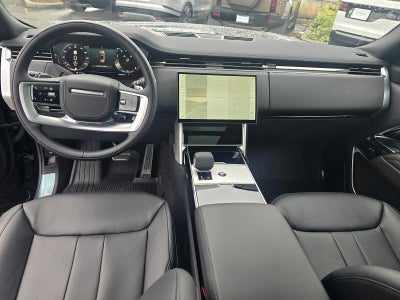 2026 Land Rover Range Rover SE