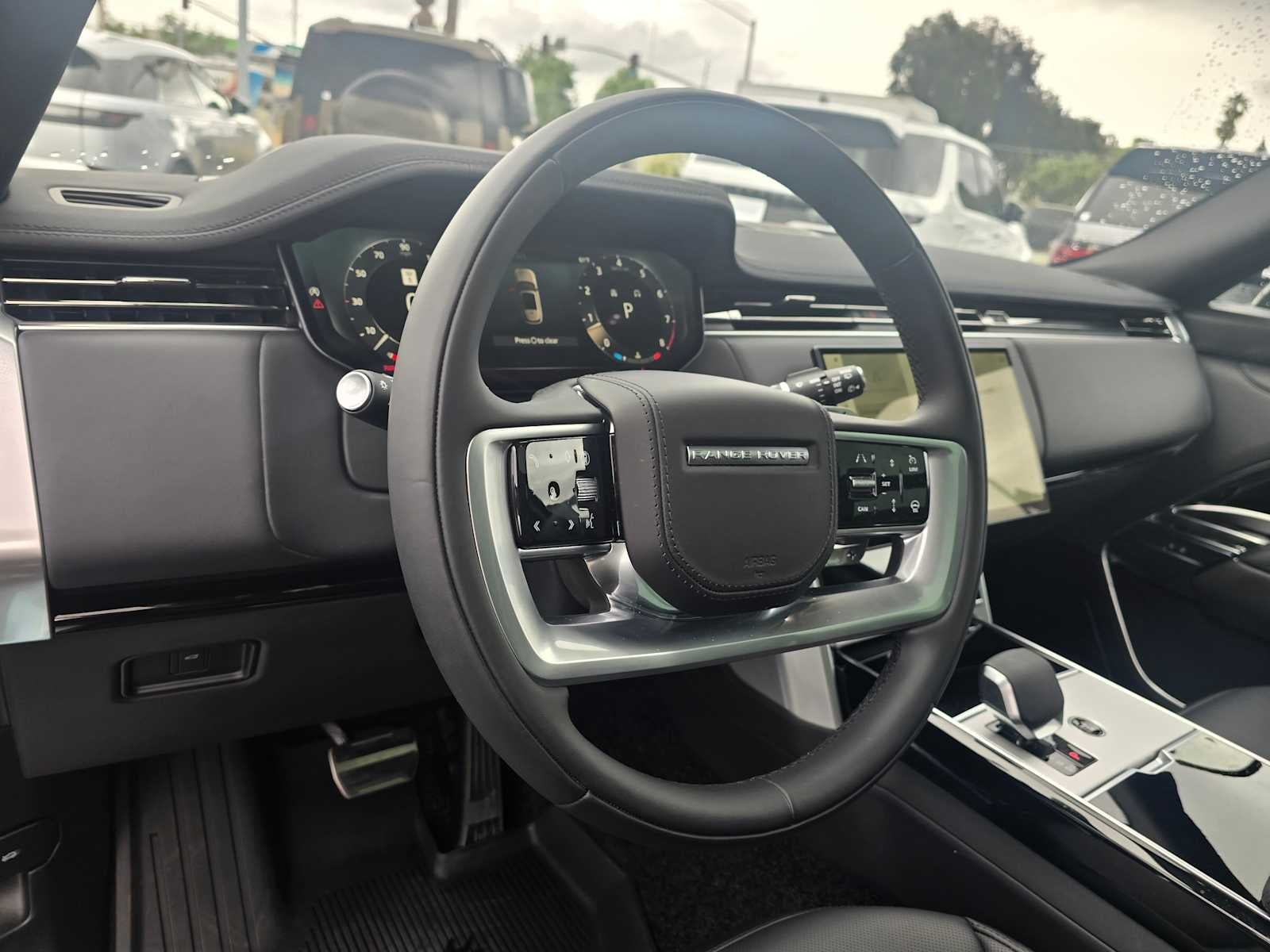 2026 Land Rover Range Rover SE