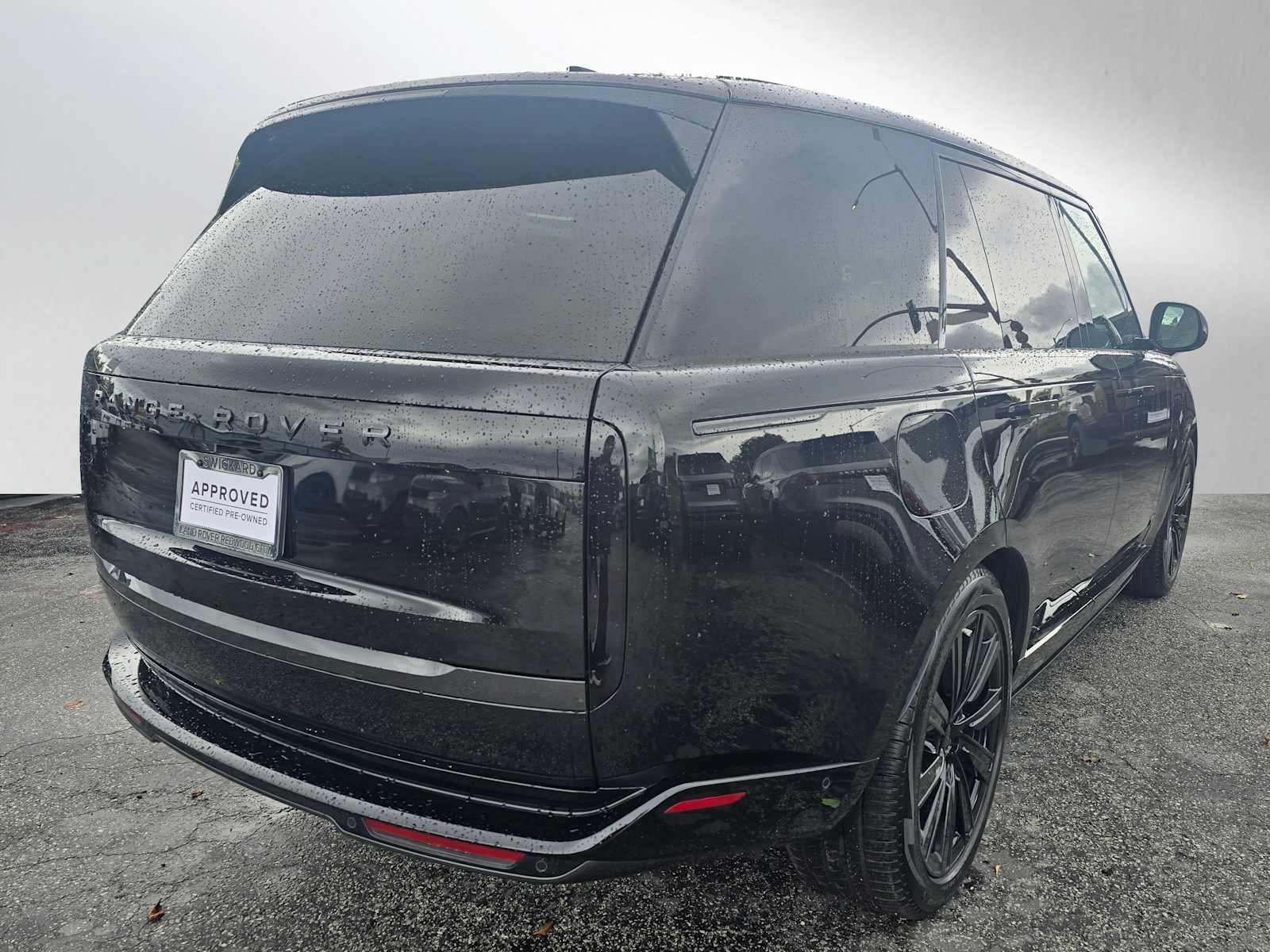 2026 Land Rover Range Rover SE