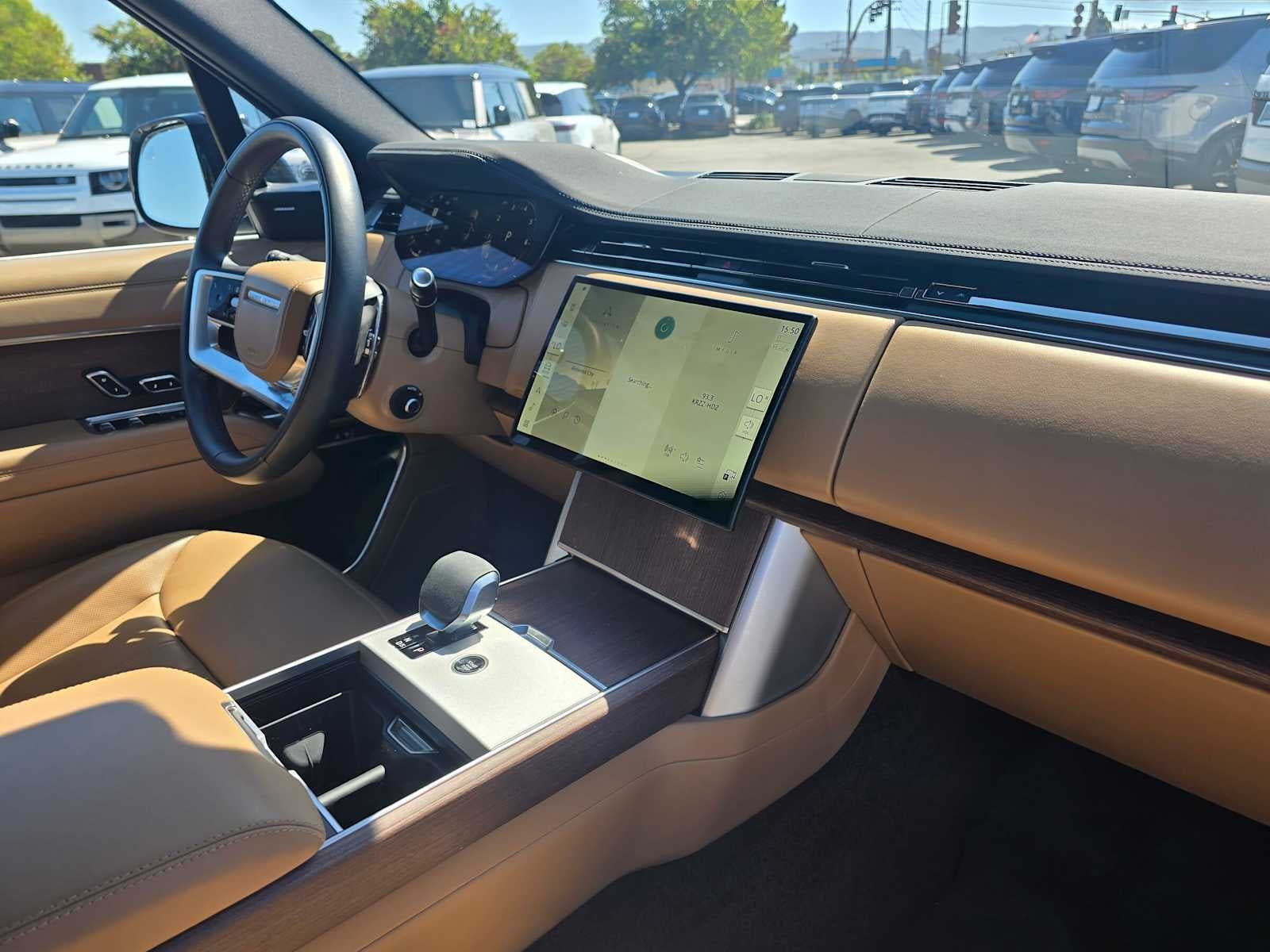 2025 Land Rover Range Rover SE