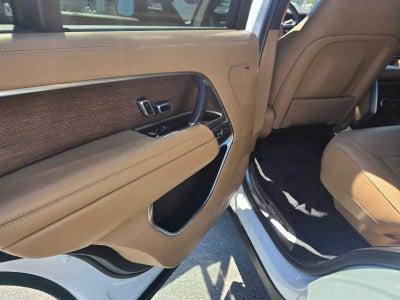 2025 Land Rover Range Rover SE