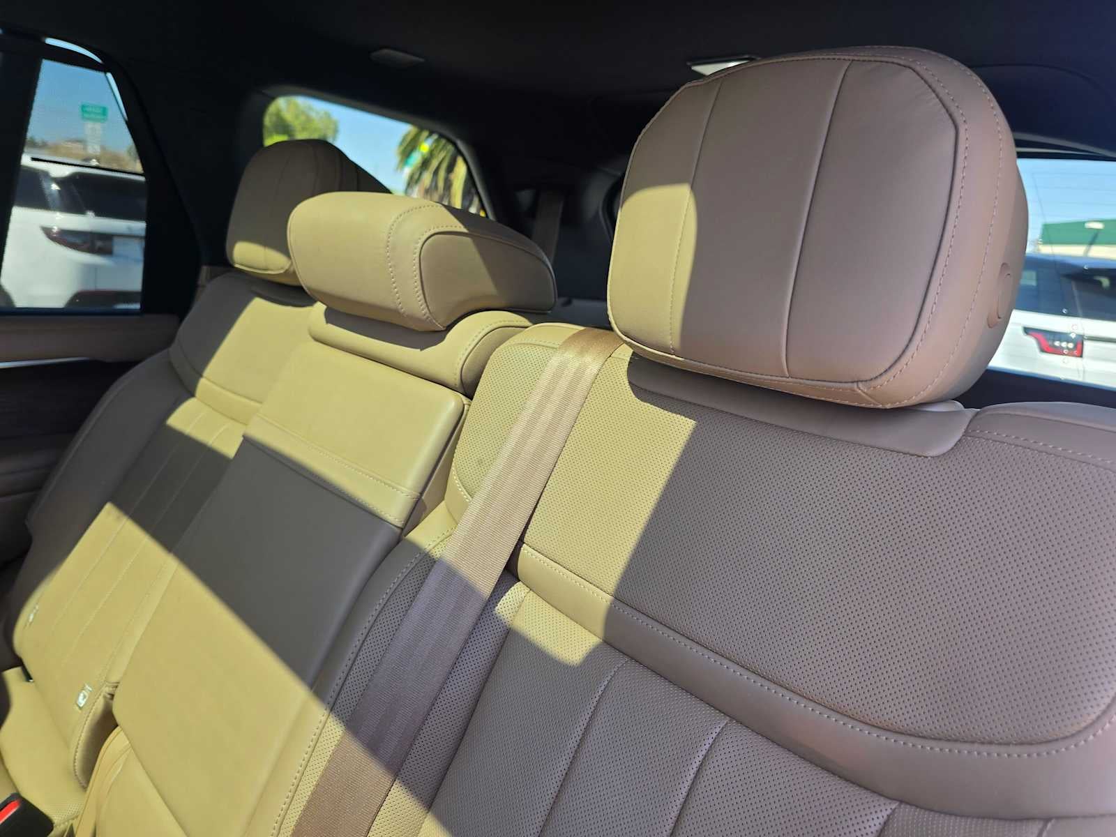 2025 Land Rover Range Rover SE