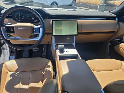 2025 Land Rover Range Rover SE