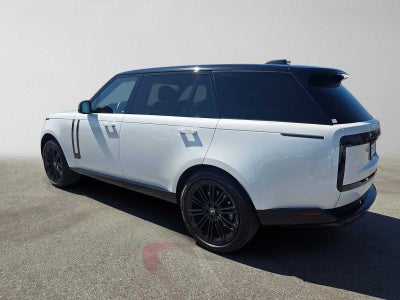 2025 Land Rover Range Rover SE