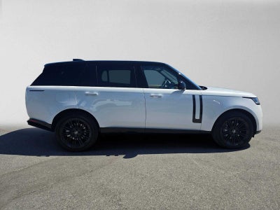 2025 Land Rover Range Rover SE