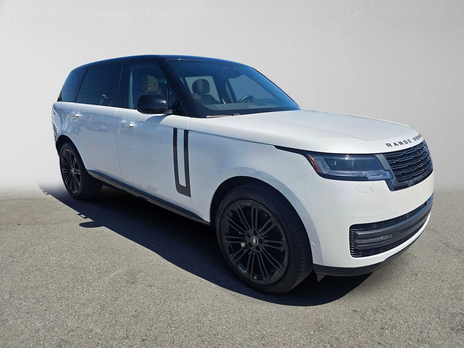 2025 Land Rover Range Rover SE