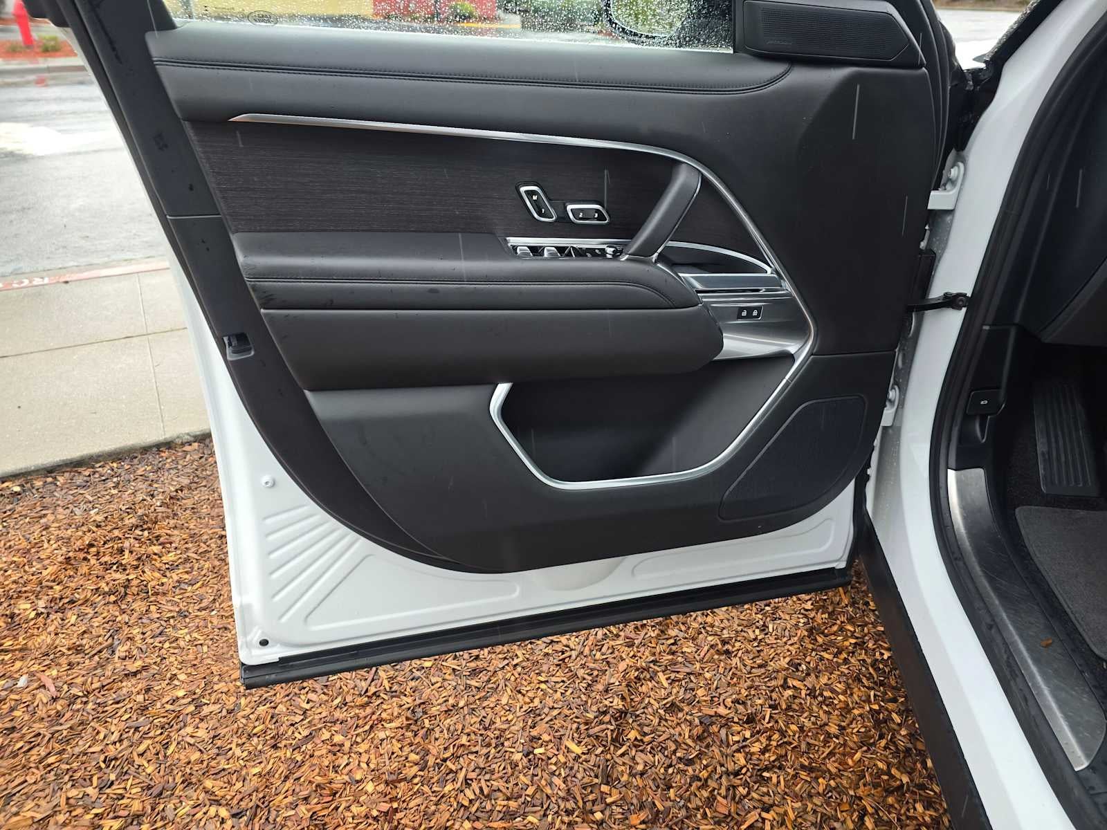 2024 Land Rover Range Rover SE