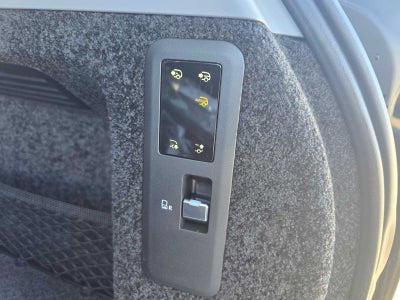 2025 Land Rover Range Rover SV