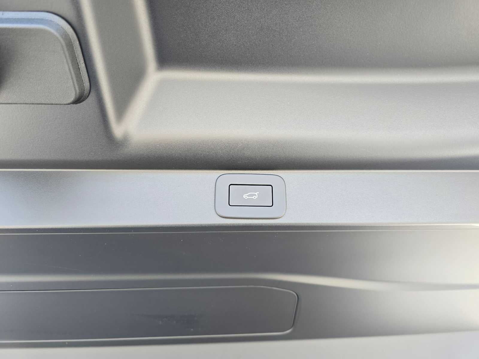 2025 Land Rover Range Rover SV