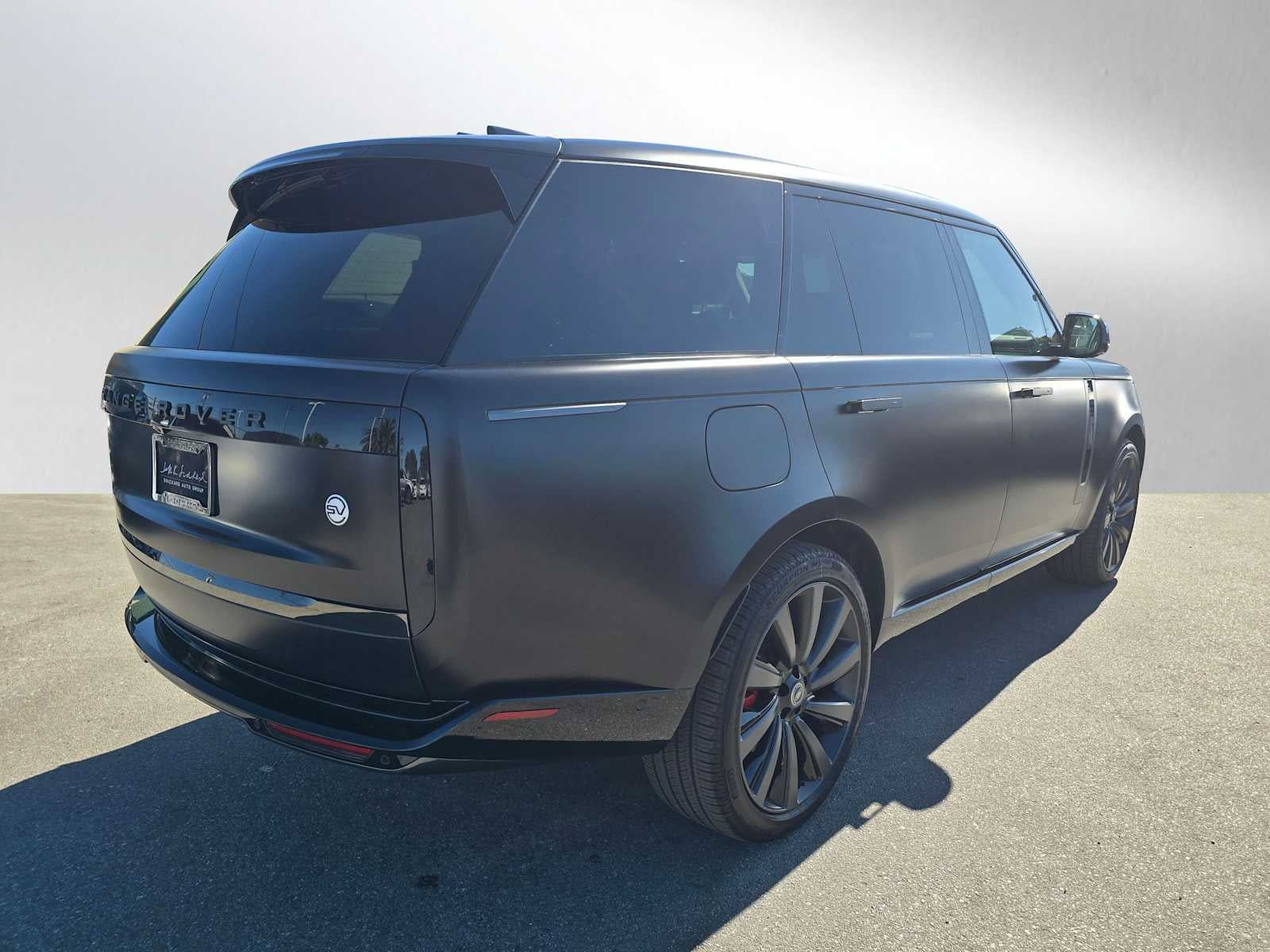 2025 Land Rover Range Rover SV