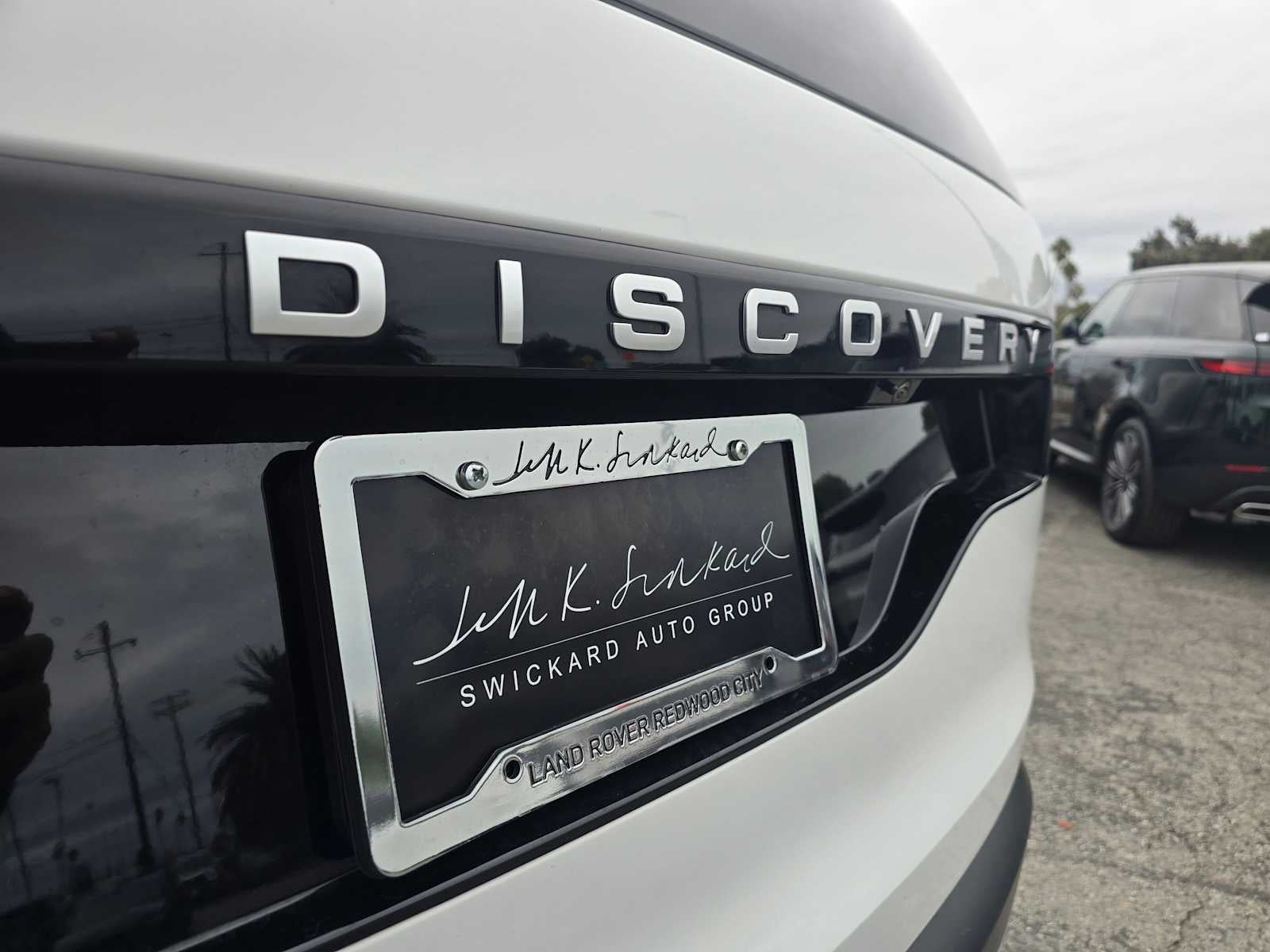 2024 Land Rover Discovery S