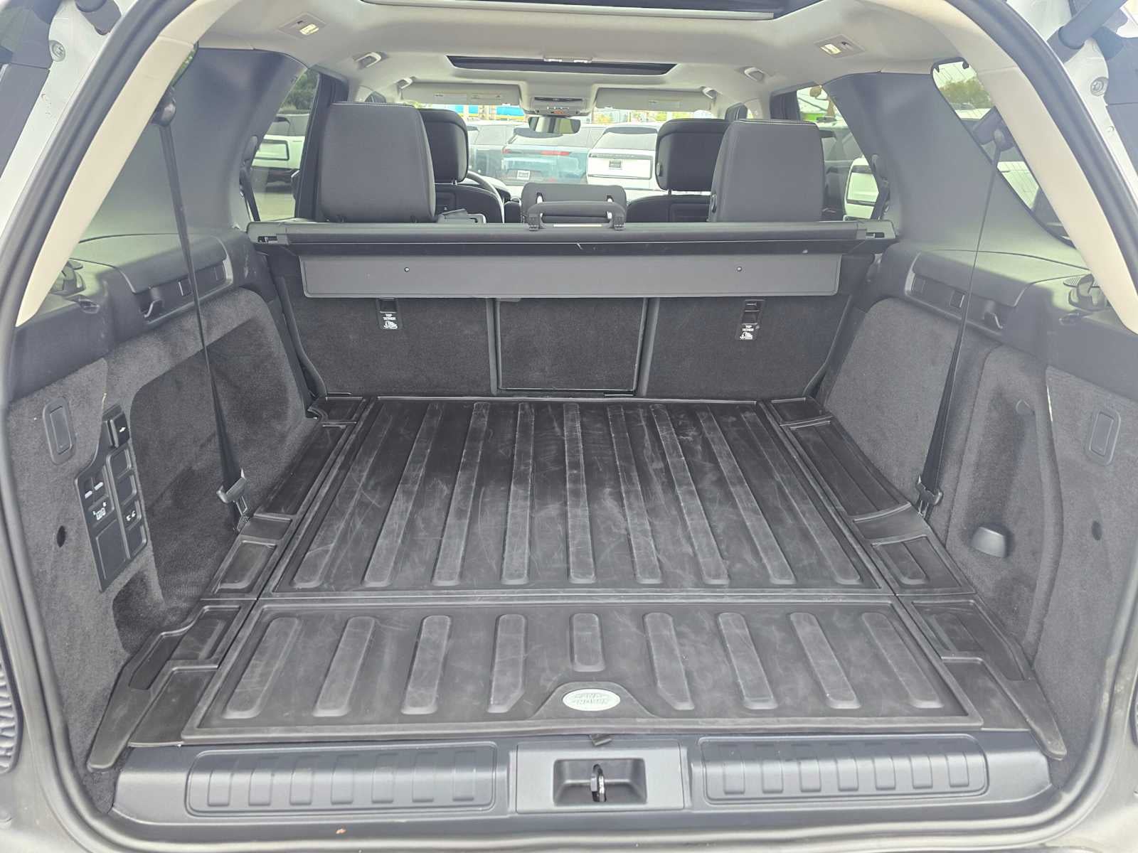 2024 Land Rover Discovery S