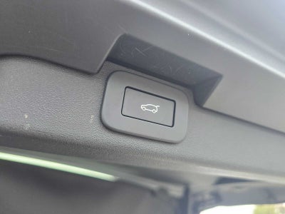 2024 Land Rover Discovery S