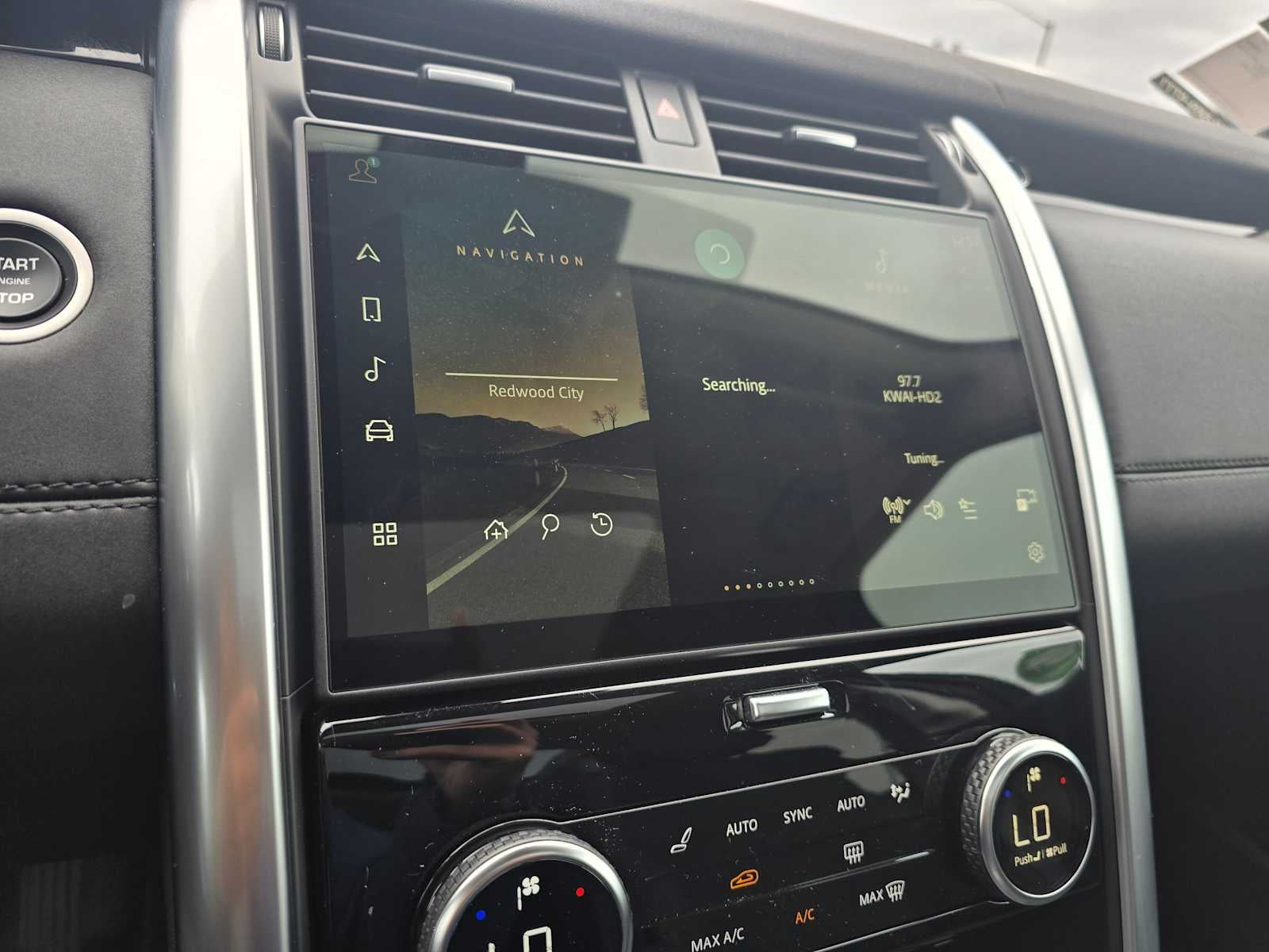 2024 Land Rover Discovery S