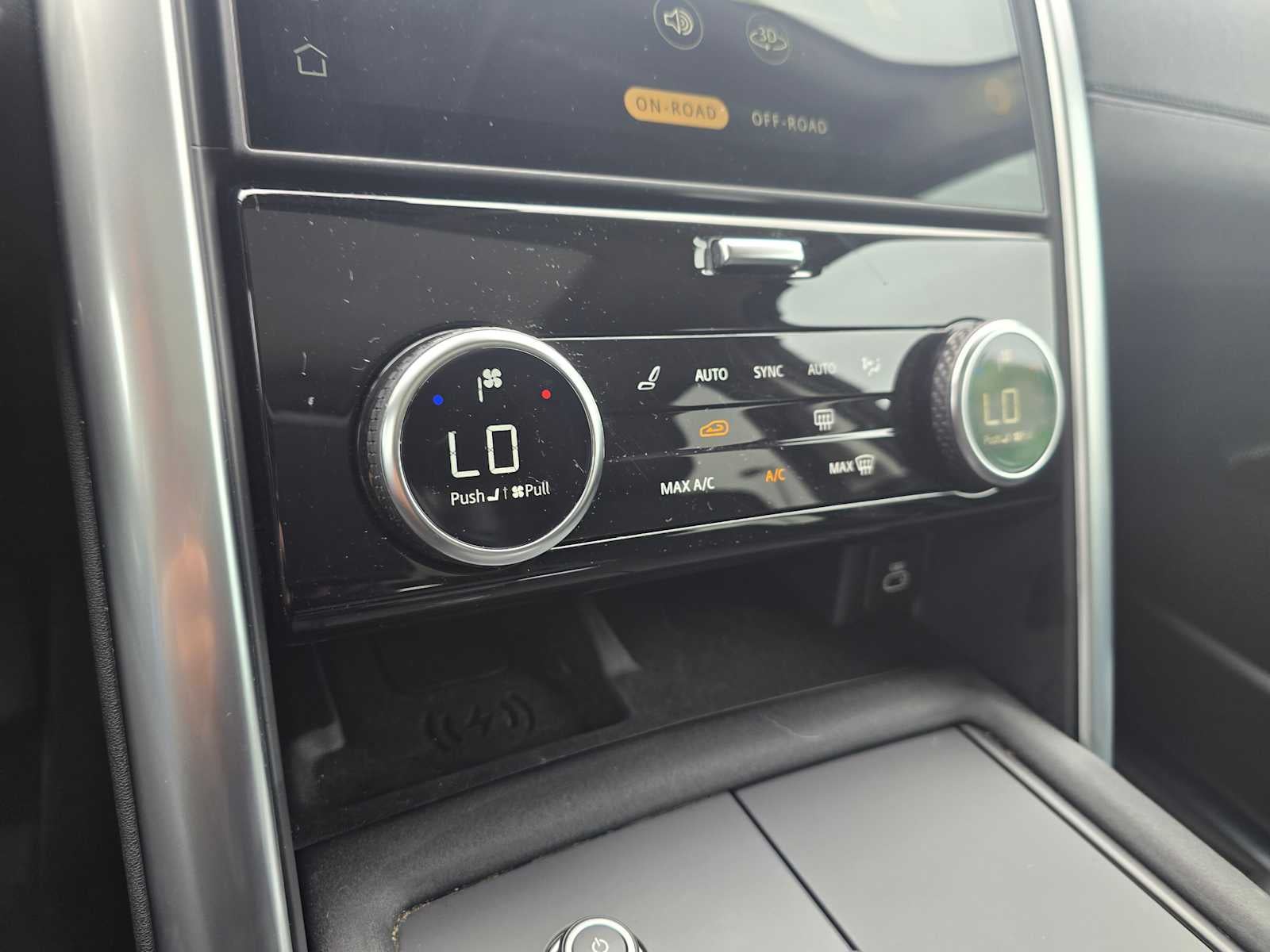 2024 Land Rover Discovery S